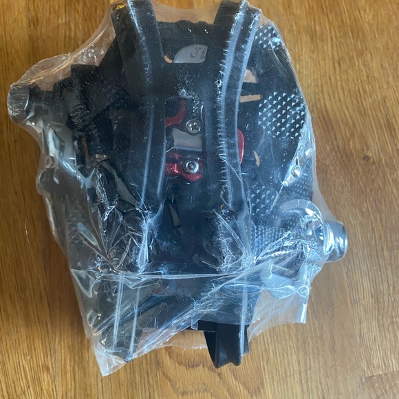 Echelon brand SPD Pedals - Picture 2 of 3